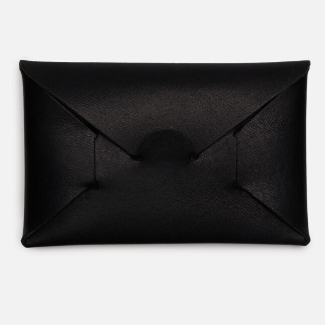 Opening of black seamless card holder from Japan House London