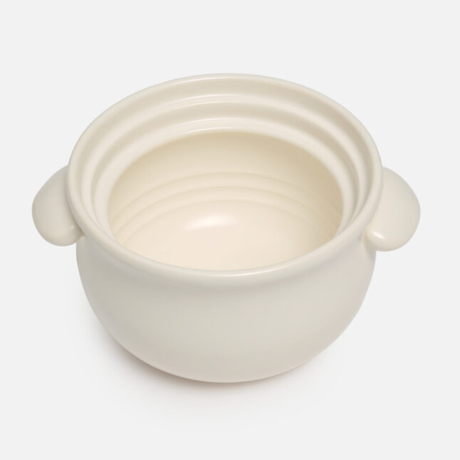 Large white Taiseigama rice pot without outer lid and the inner lid from Japan House London