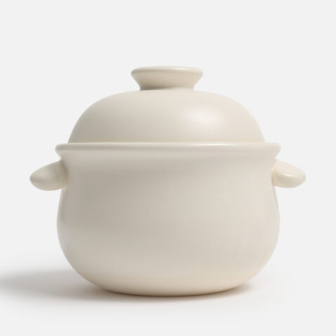 Small white Taiseigama rice pot from Japan House London