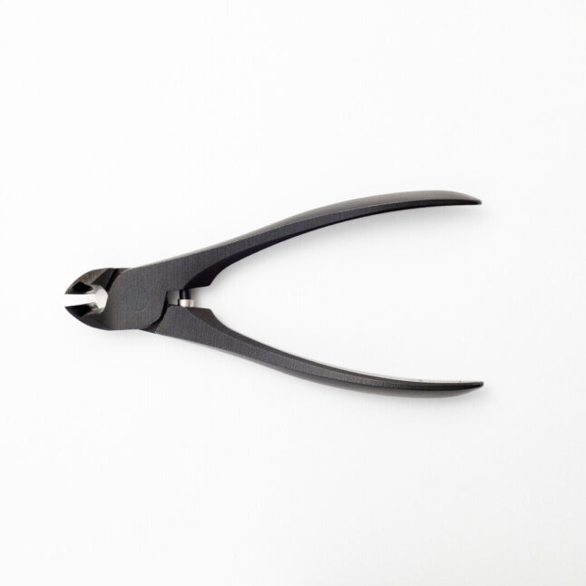 Black nail nippers