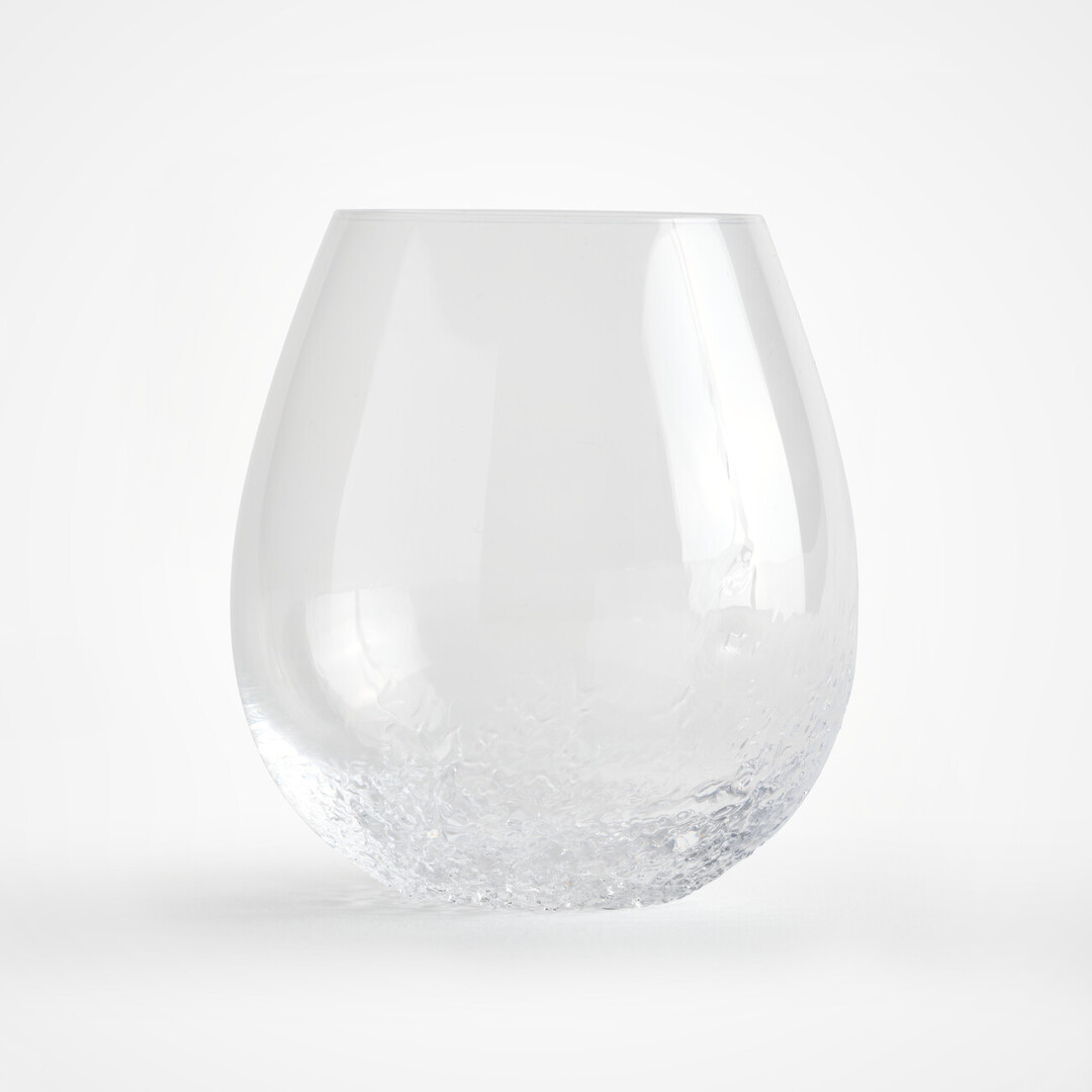 A glass tumbler with detail that looked like ice