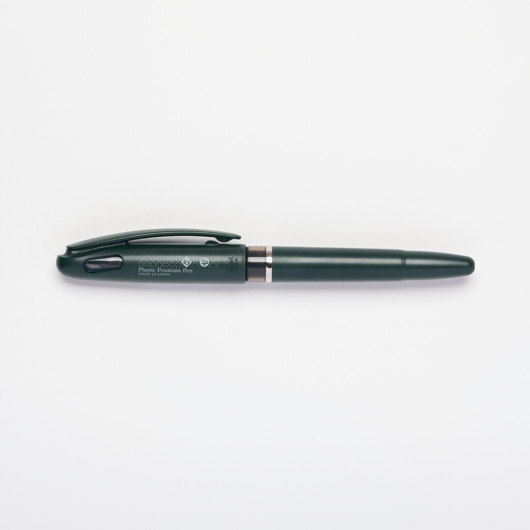 CDT Tradio Black Plastic Fountain Pen