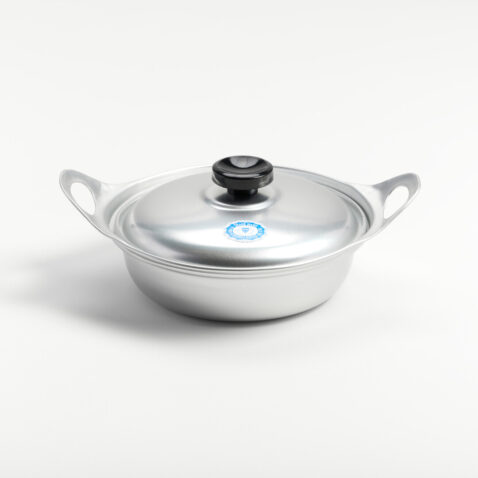 A cooking pot for yosenabe