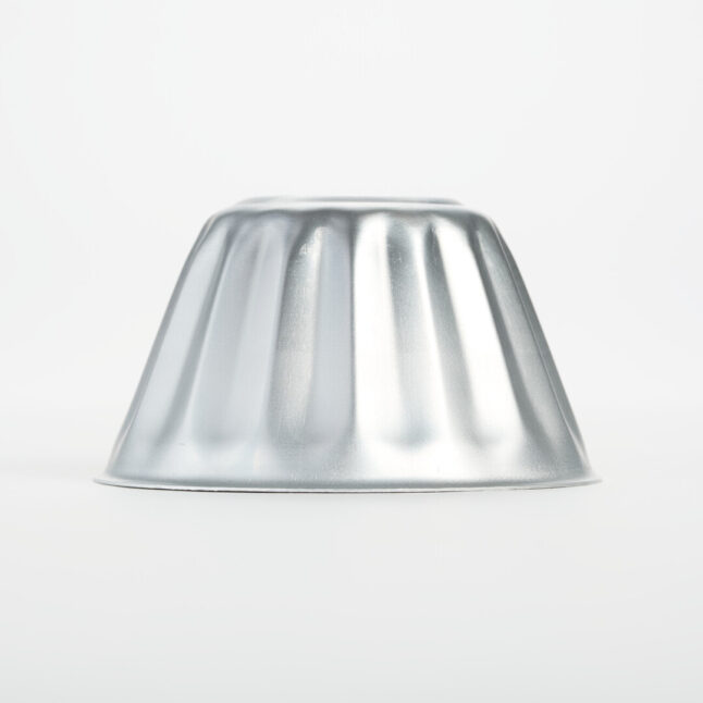 A small aluminium jelly mould