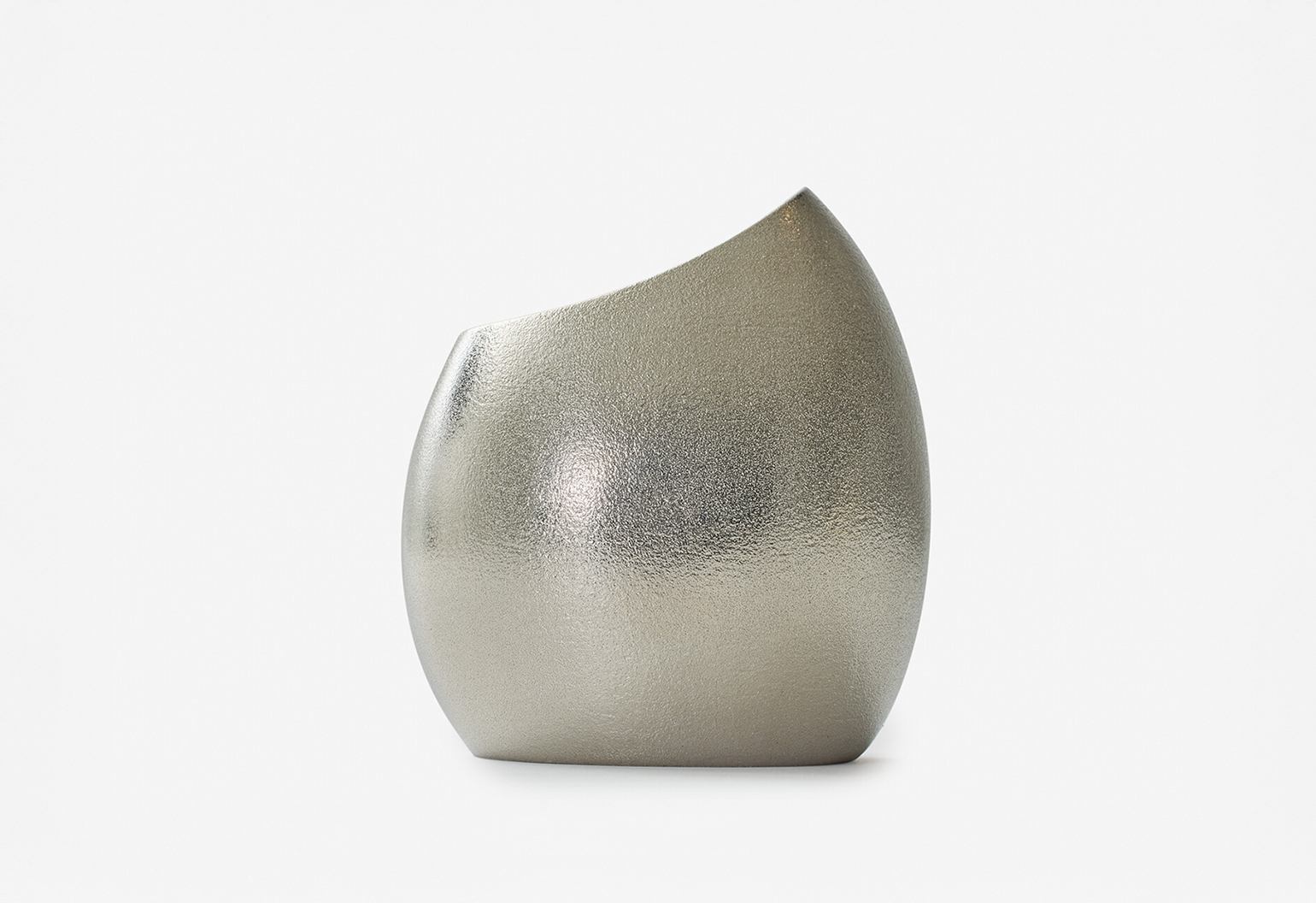 Tin Flower Vase MAYU