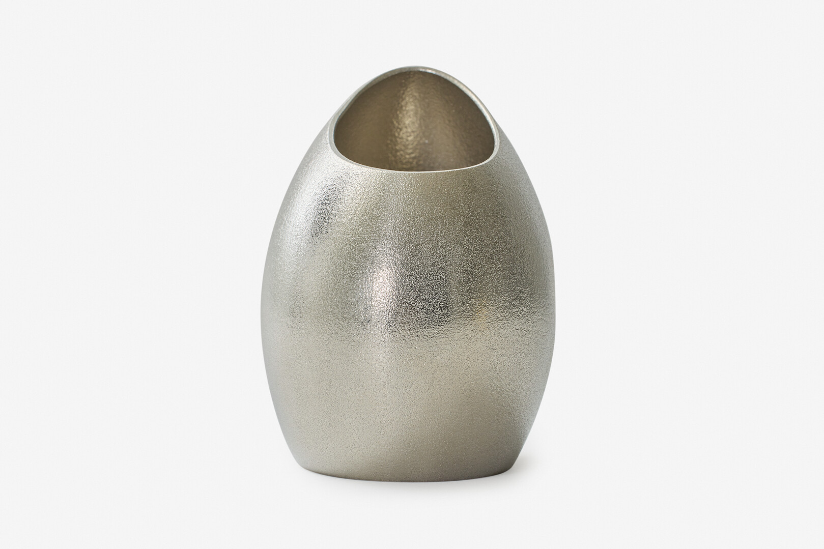 A tin vase shaped like a cocoon from Nousaku