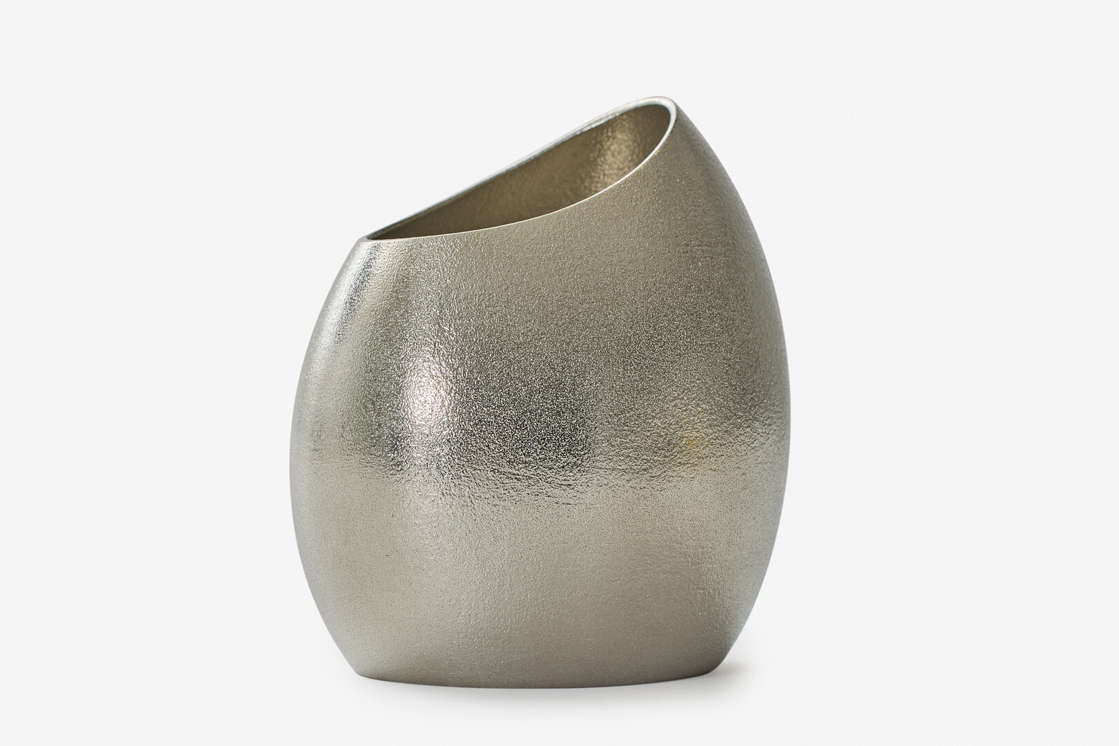 A tin vase shaped like a cocoon from Nousaku