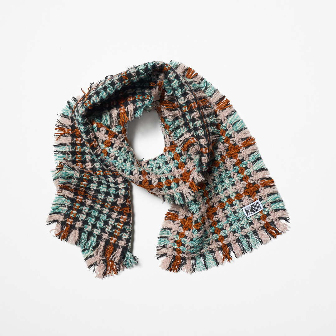 Kijinokanōsei Wool Scarf Kijihaba in Sankanshion, a cheque pattern with the colours of pink, blue, brown from Japan House London.