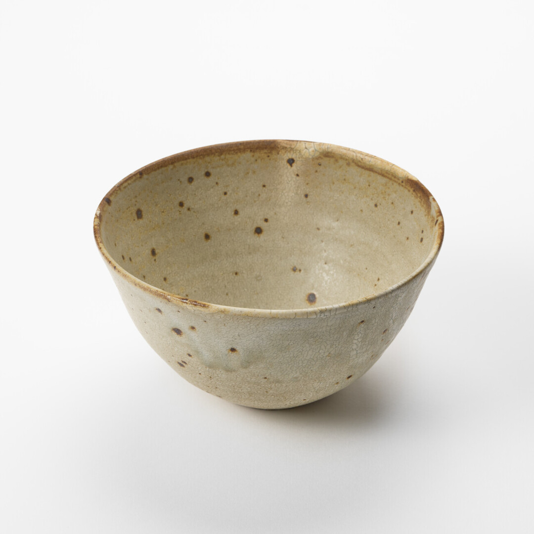 Kohiki donburi bowl by Shimomura Atsushi from Japan House London.