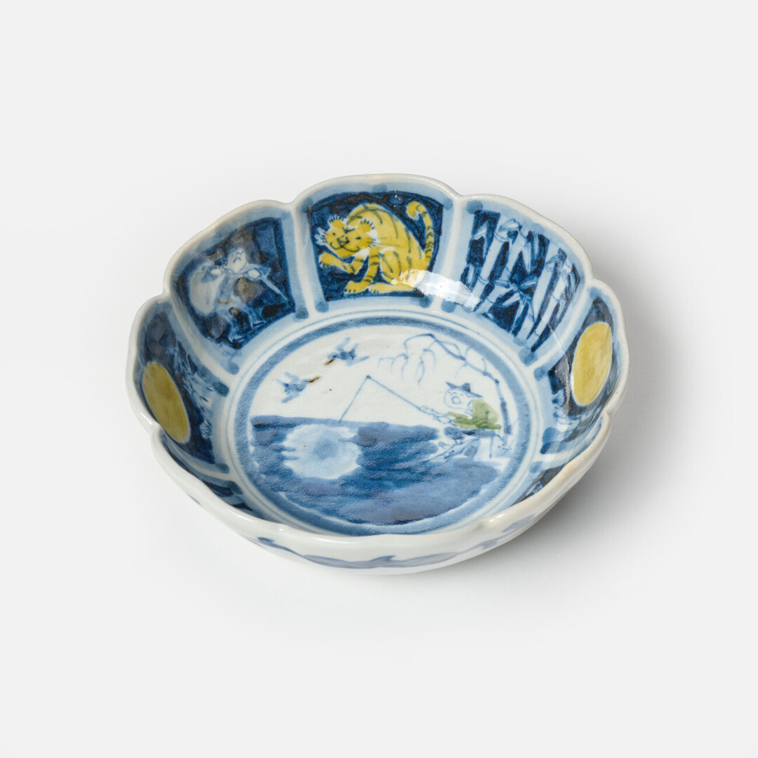 Porcelain Namasu Plate by Hidaka Naoko from Japan House London.
