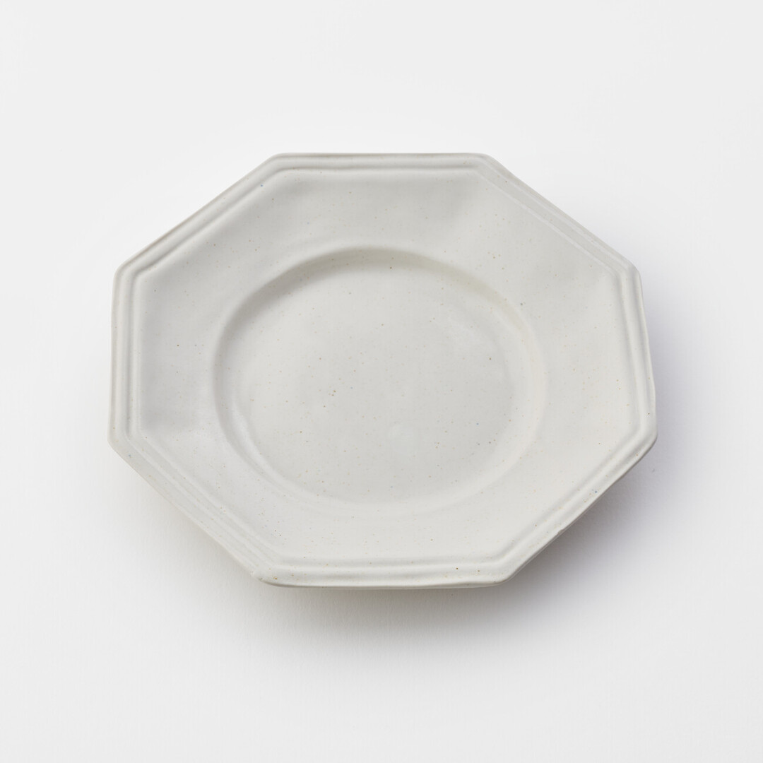 Porcelain Octagonal Plate by Iyama Mikiko from Japan House London.