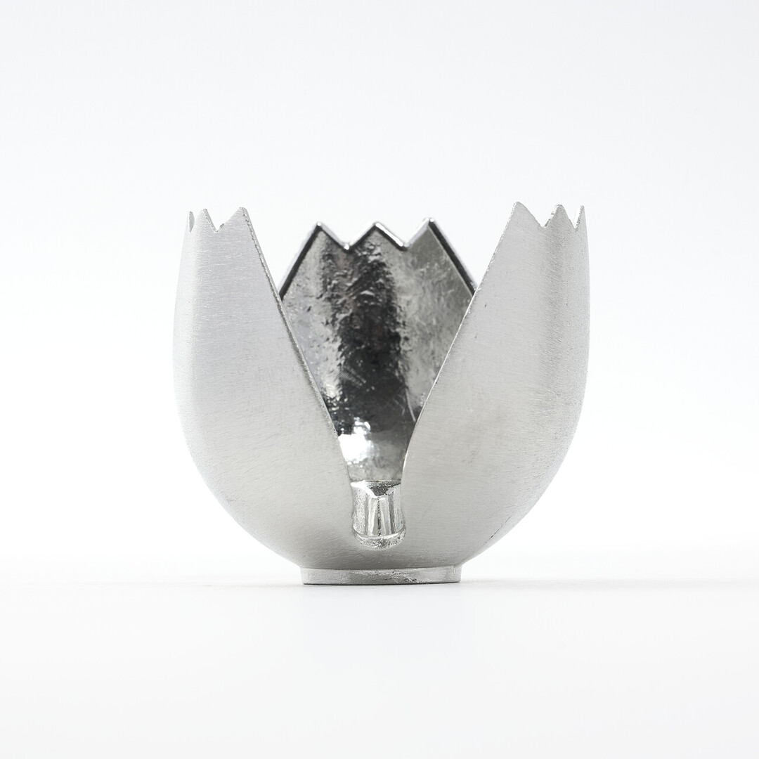 Tulip shaped incense stand by Nousaku from Japan House London.