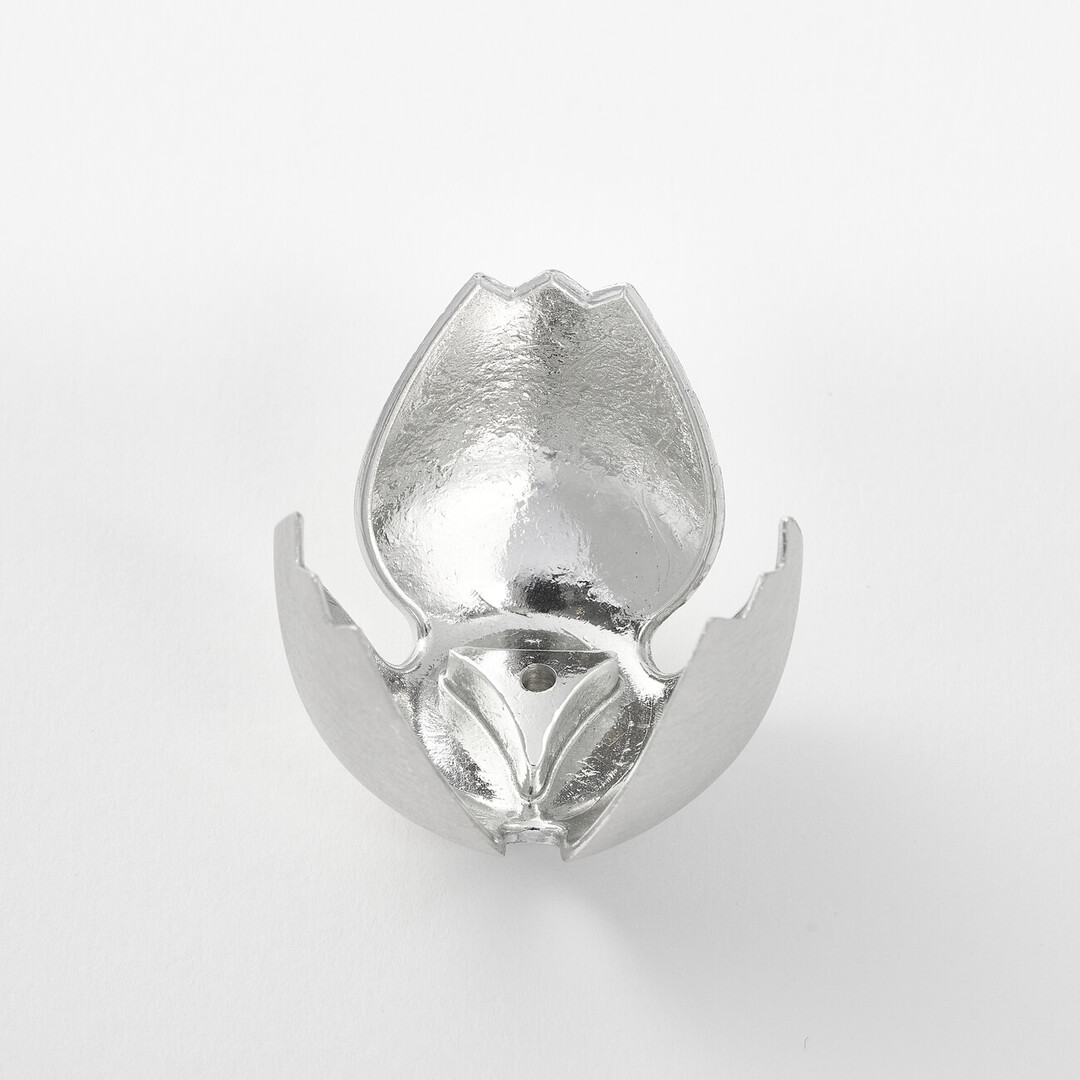 Tulip shaped incense stand by Nousaku from Japan House London.