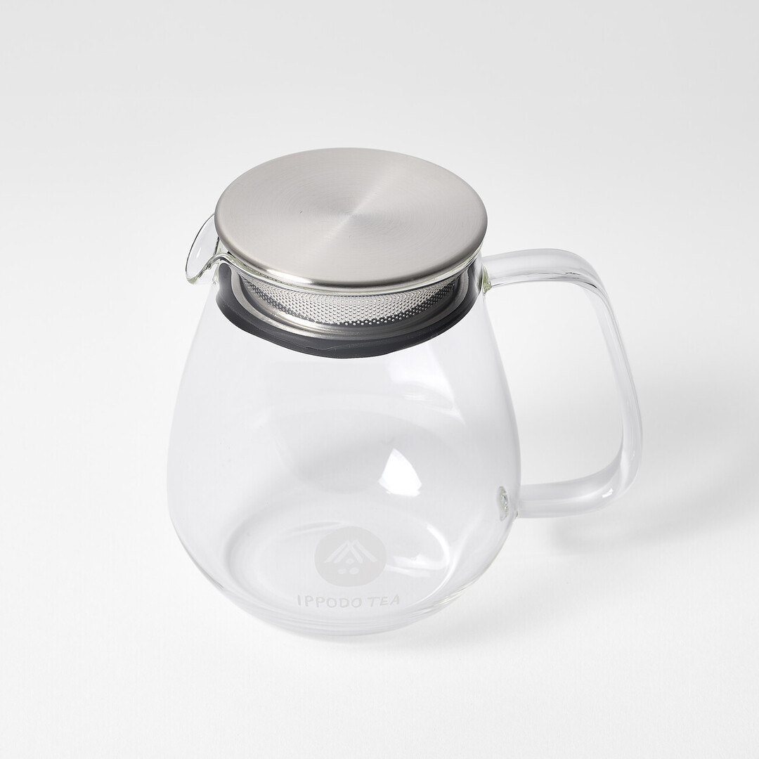 A glass teapot by Ippodo from Japan House London.