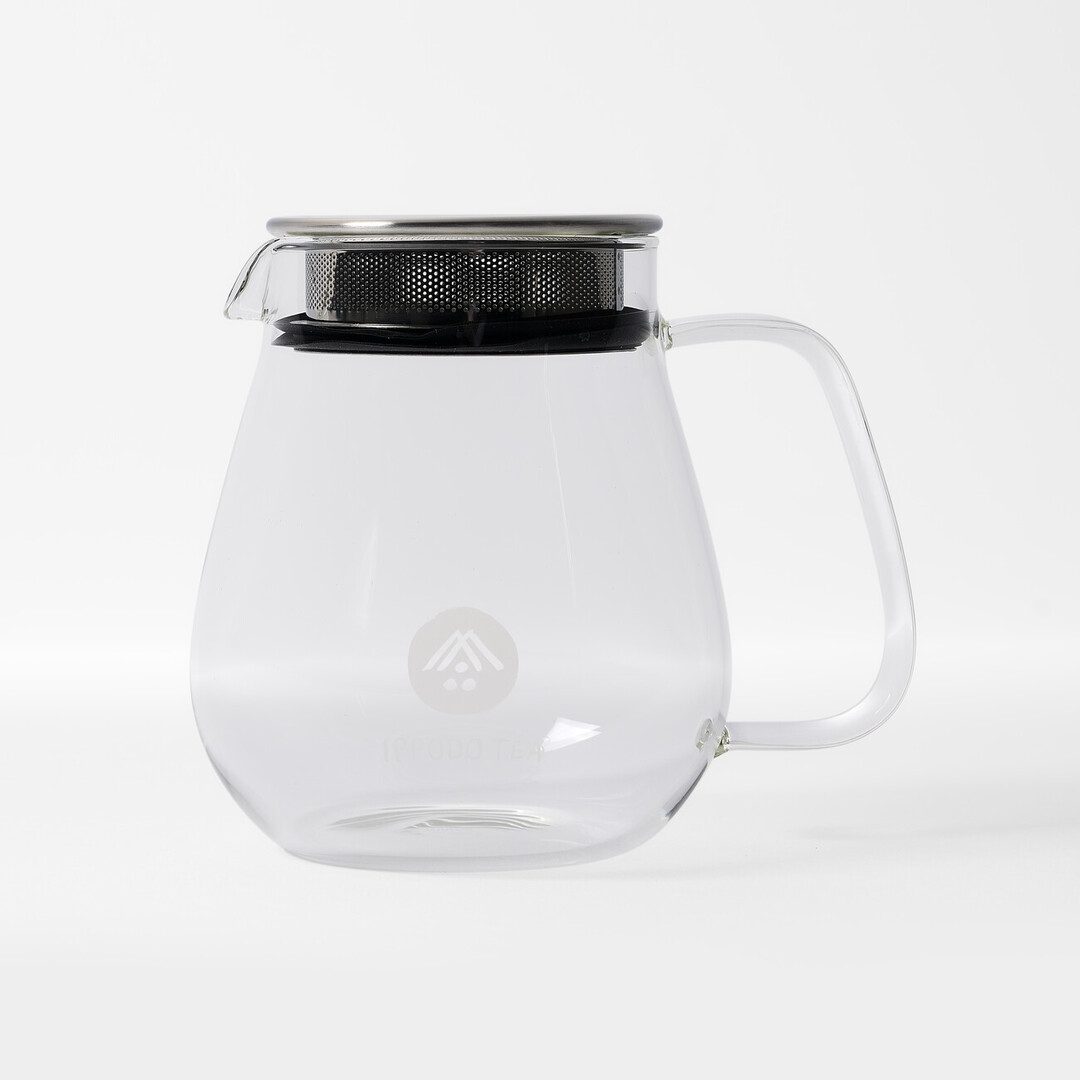 A glass teapot by Ippodo from Japan House London.
