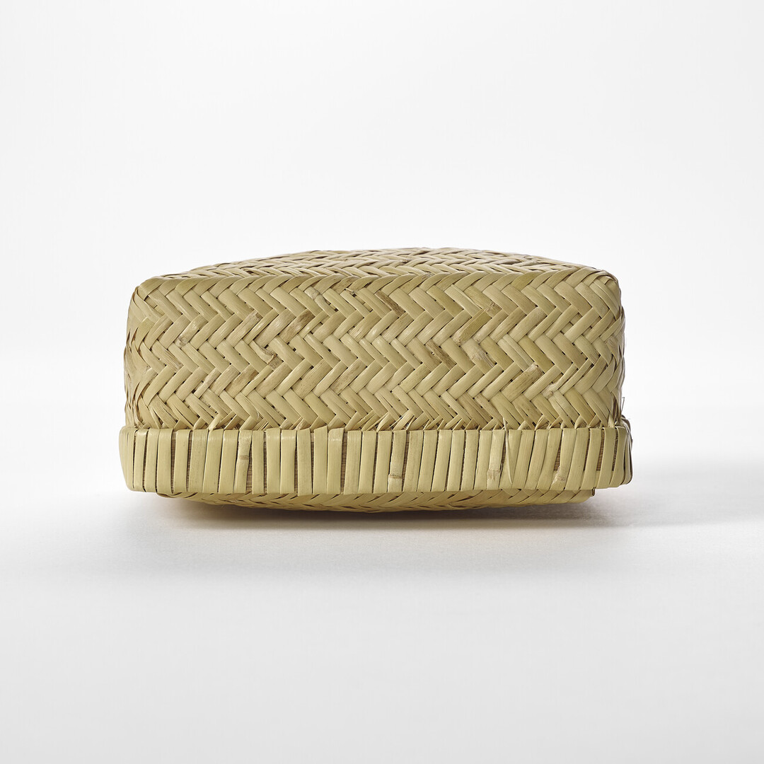 Square woven bamboo sandwich lunch box by Matsunoya from Japan House London.