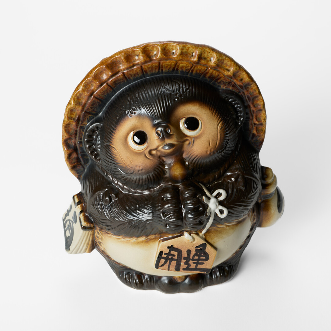 陶器製 たぬきの置物 約 高さ:66cm 20番Shigaraki Tanuki Shigaraki-yaki Tanuki - Japan House London