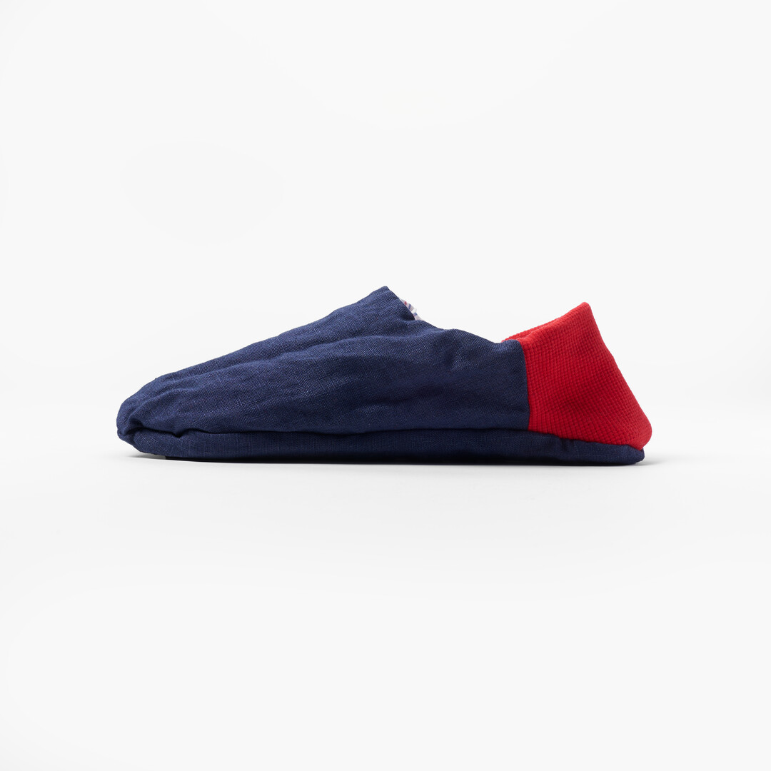 Linen Stripe Canvas Merippa Slippers in navy blue body and red heel from Japan House London.