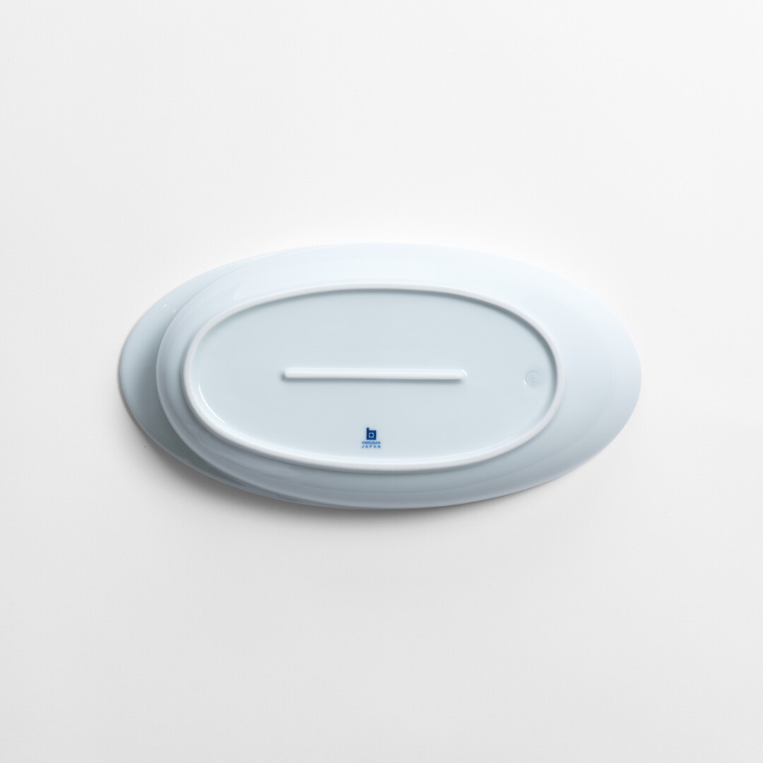 White Porcelain Curry Bowl from series, Comet by Hakusan from Japan House London.