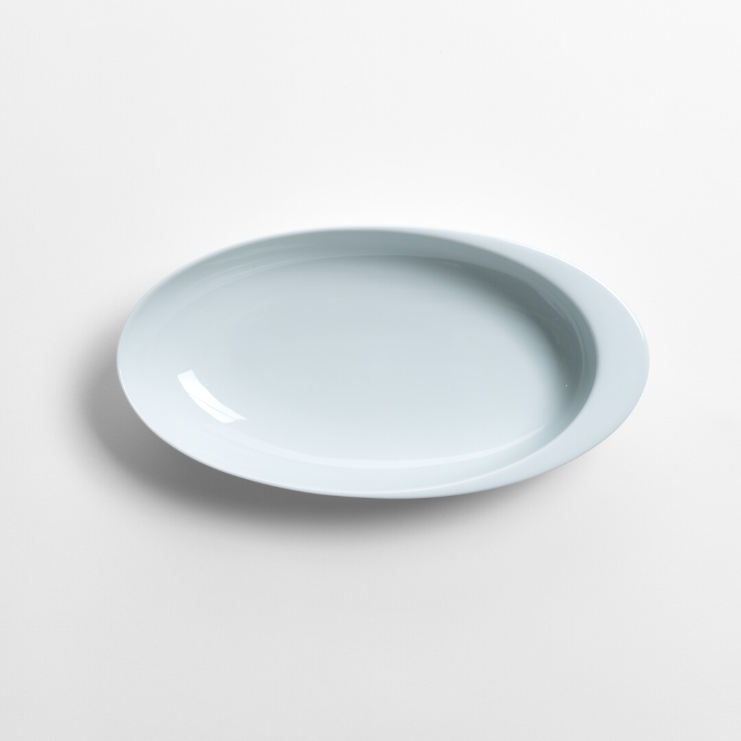 White Porcelain Curry Bowl from series, Comet by Hakusan from Japan House London.