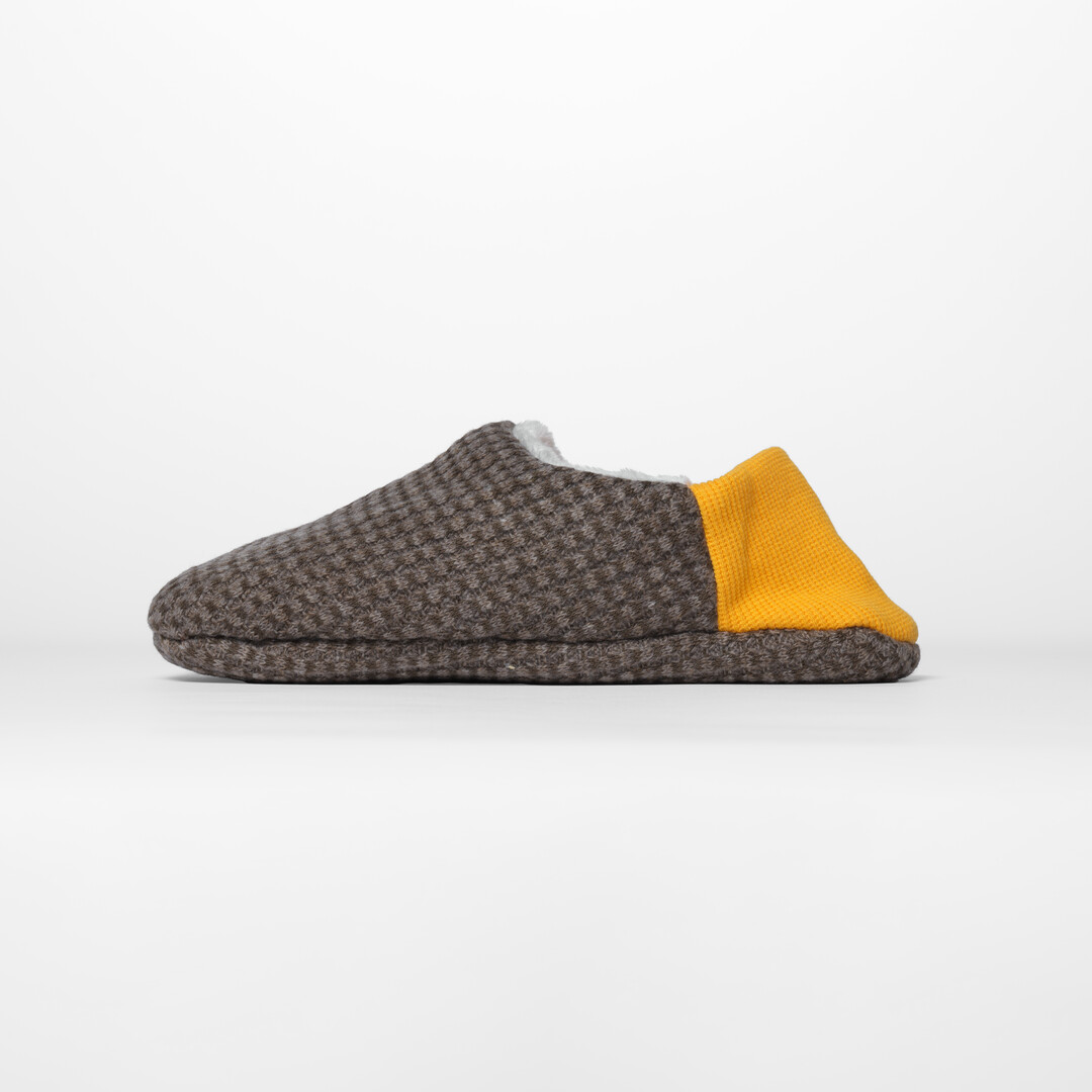 Merippa Slippers Waffle Knit x Micro Boa Beige from Japan House London.