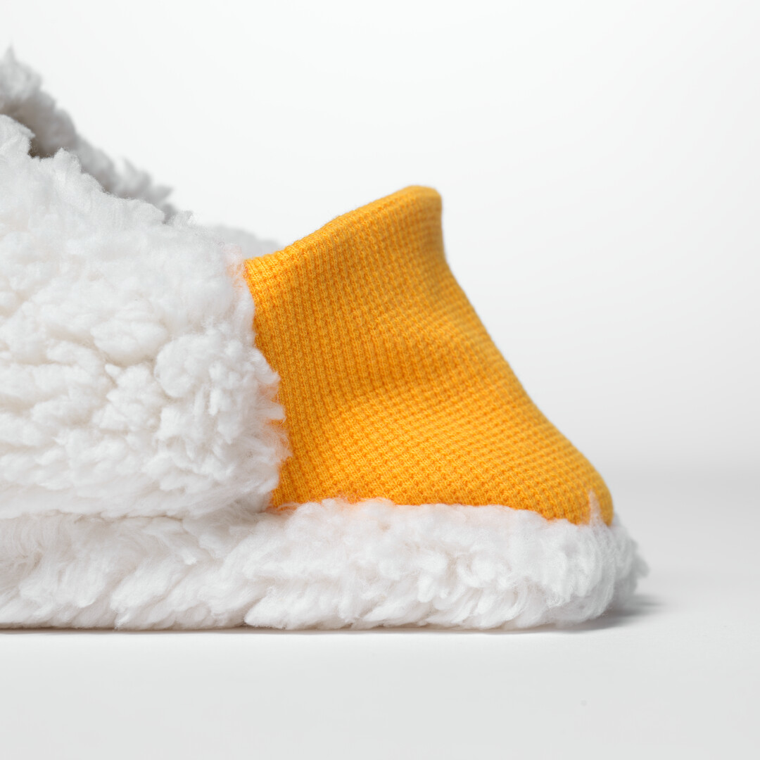 Merippa Slippers Roving Houndstooth x Sheep Boa from Japan House London.