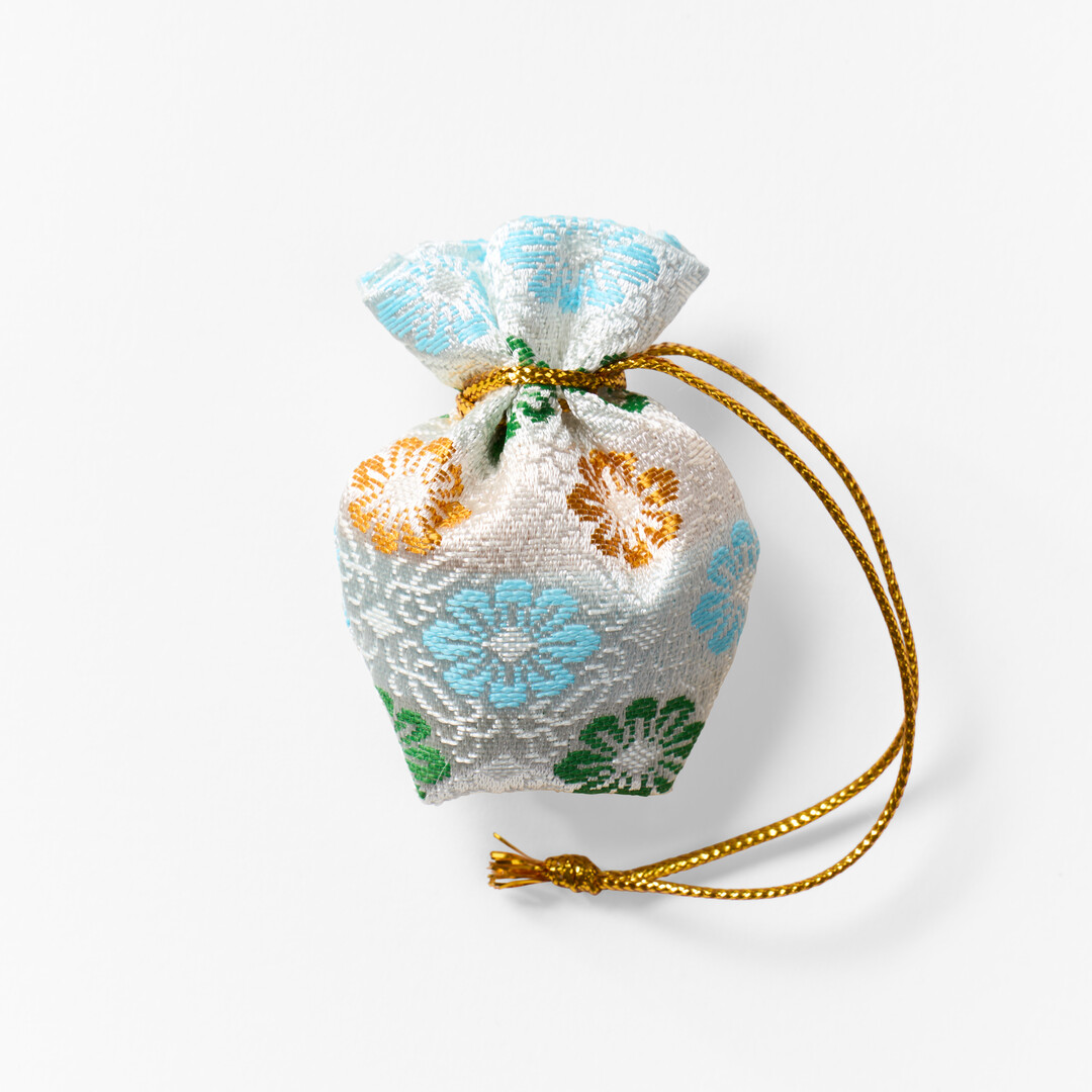 A white sachet Scented Sachet from Japan House London.