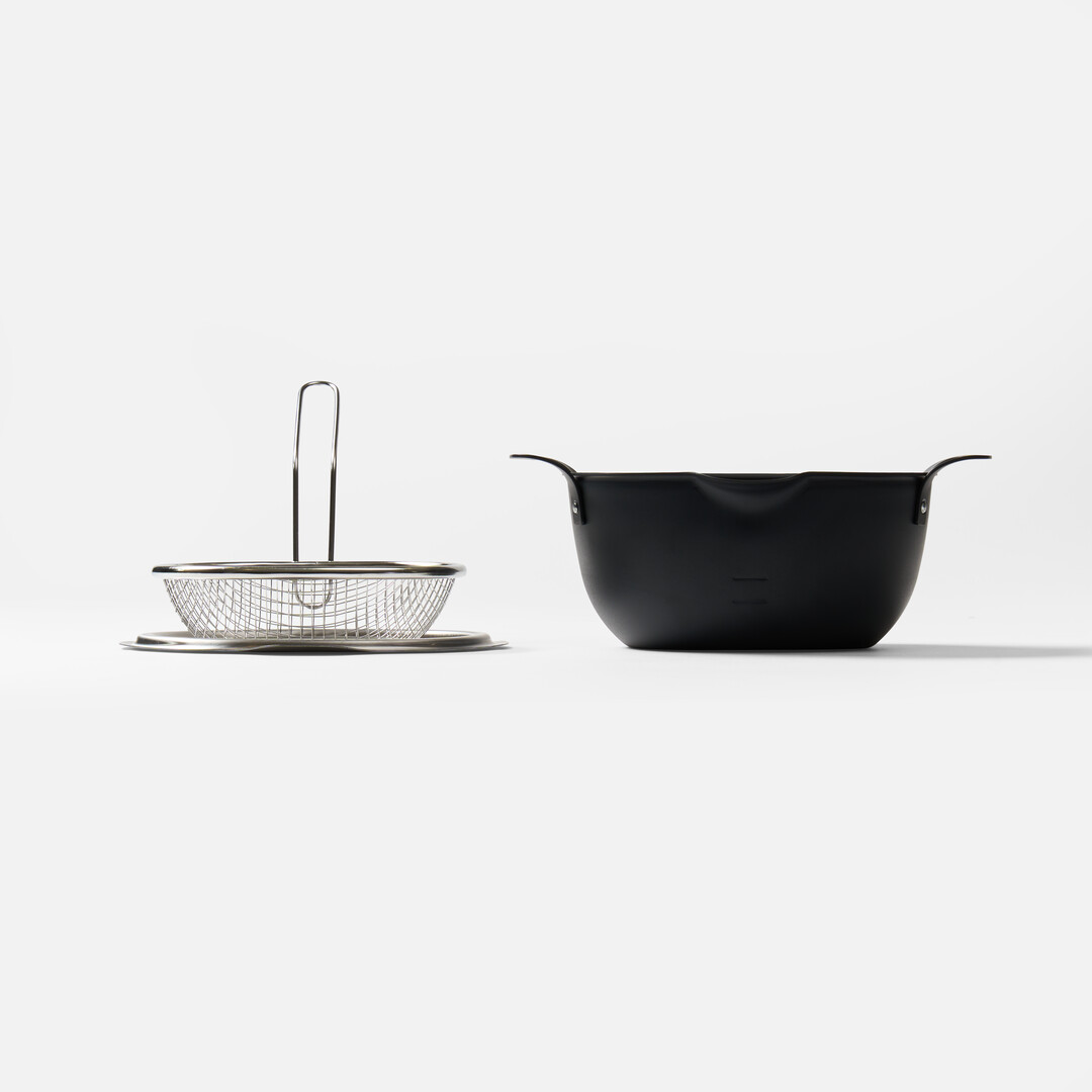 Aikata Black Steel Deep Frying Pot with Stainless Steel Deep Frying Pot Net and Deep Frying Pot Lid from Japan House London.