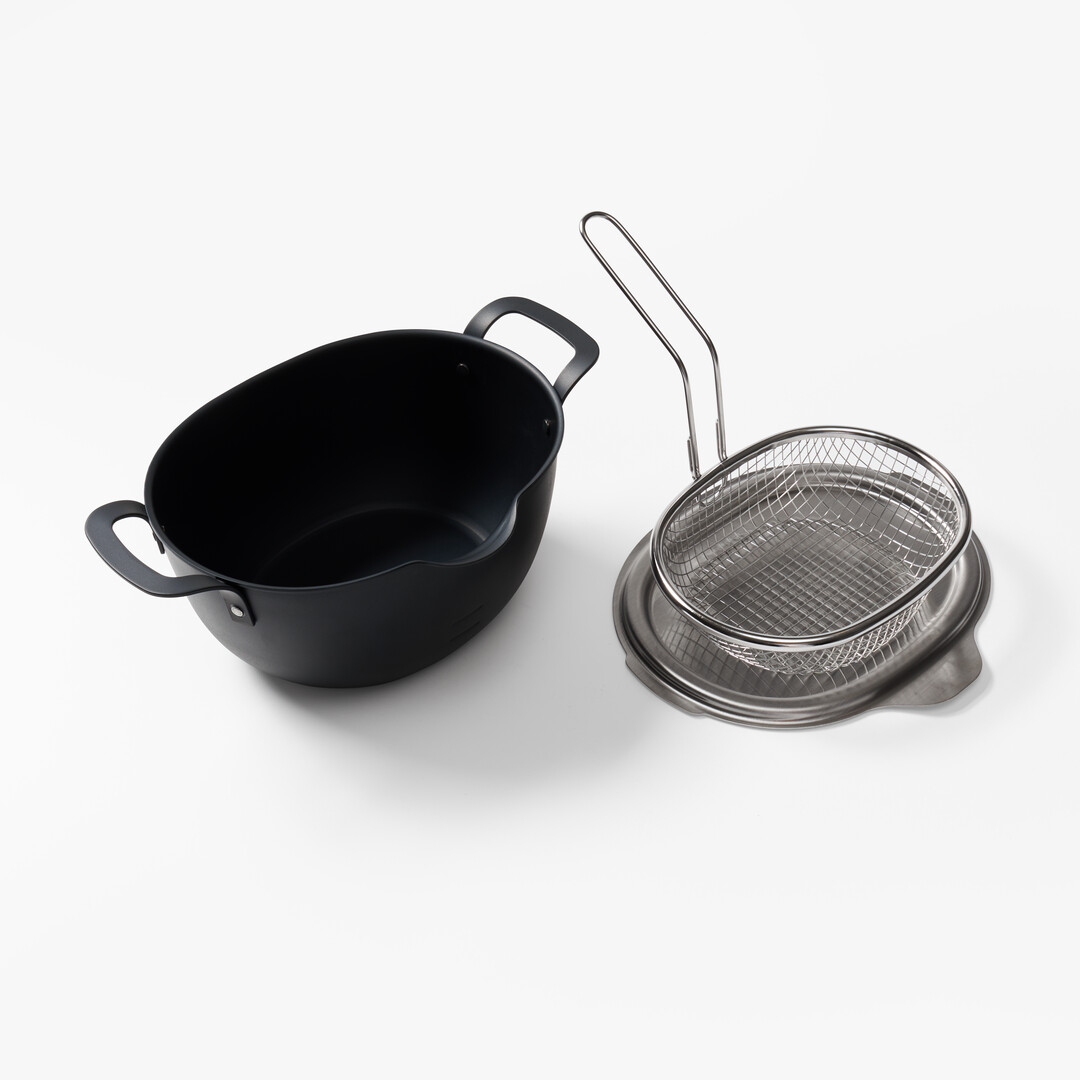 Aikata Black Steel Deep Frying Pot with Stainless Steel Deep Frying Pot Net and Deep Frying Pot Lid from Japan House London.