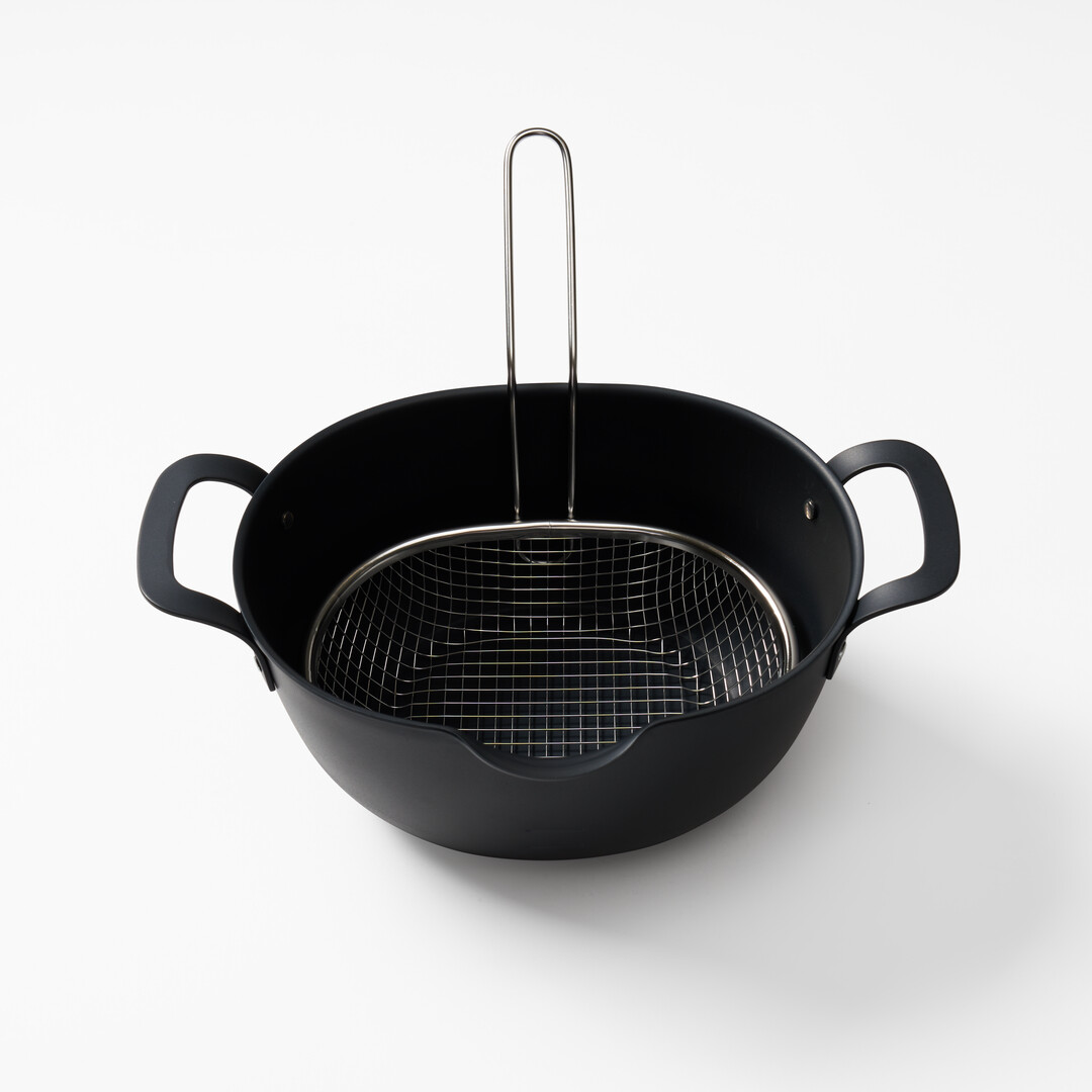 Aikata Black Steel Deep Frying Pot with Deep Frying Pot Net from Japan House London.