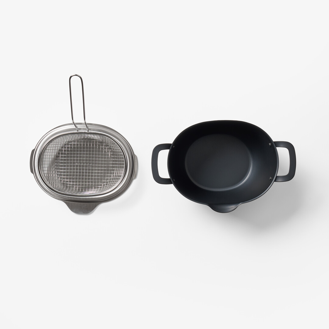 Aikata Black Steel Deep Frying Pot with Stainless Steel Deep Frying Pot Net and Deep Frying Pot Lid from Japan House London.