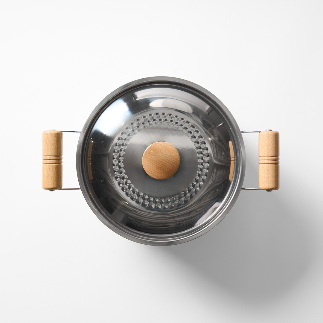 Stainless Steel Yukihira Sauce Pot & Lid 22cm from Japan House London.