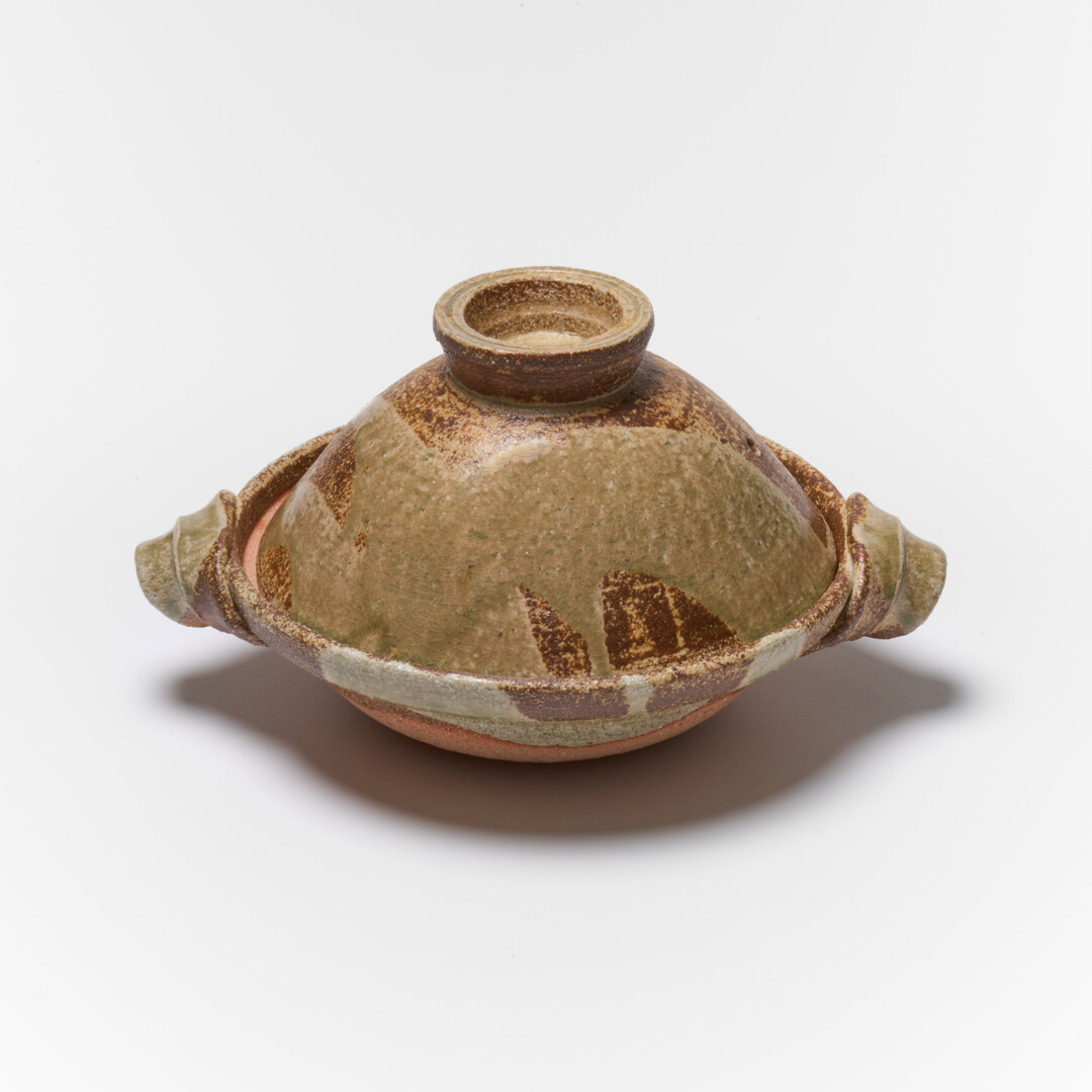 Earthenware Hot Pot Bunpuku from Japan House London.